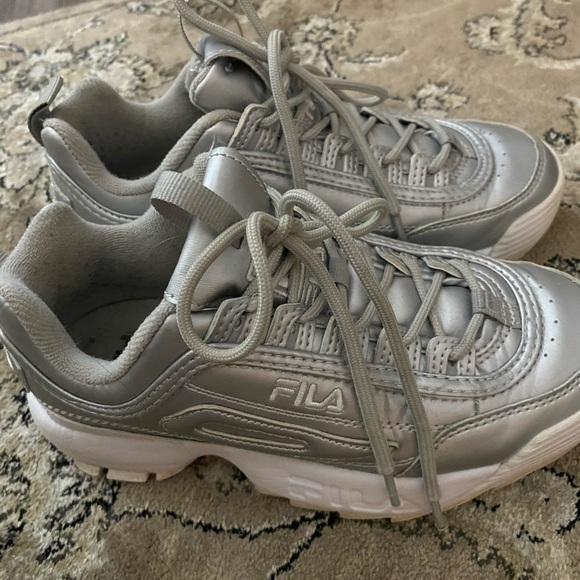 FILA Distributors Silver - Picture 4 of 7